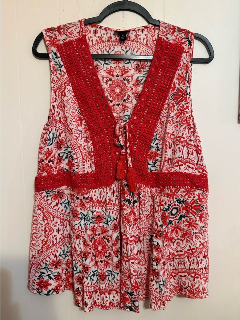 Torrid Red and White Floral Crochet-Trim top